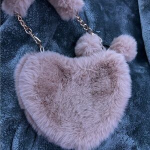 Chic Furry Heart Crossbody Bag